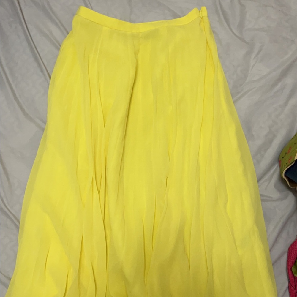 ASOS womens yellow pleated skirt size 2  NWOT
